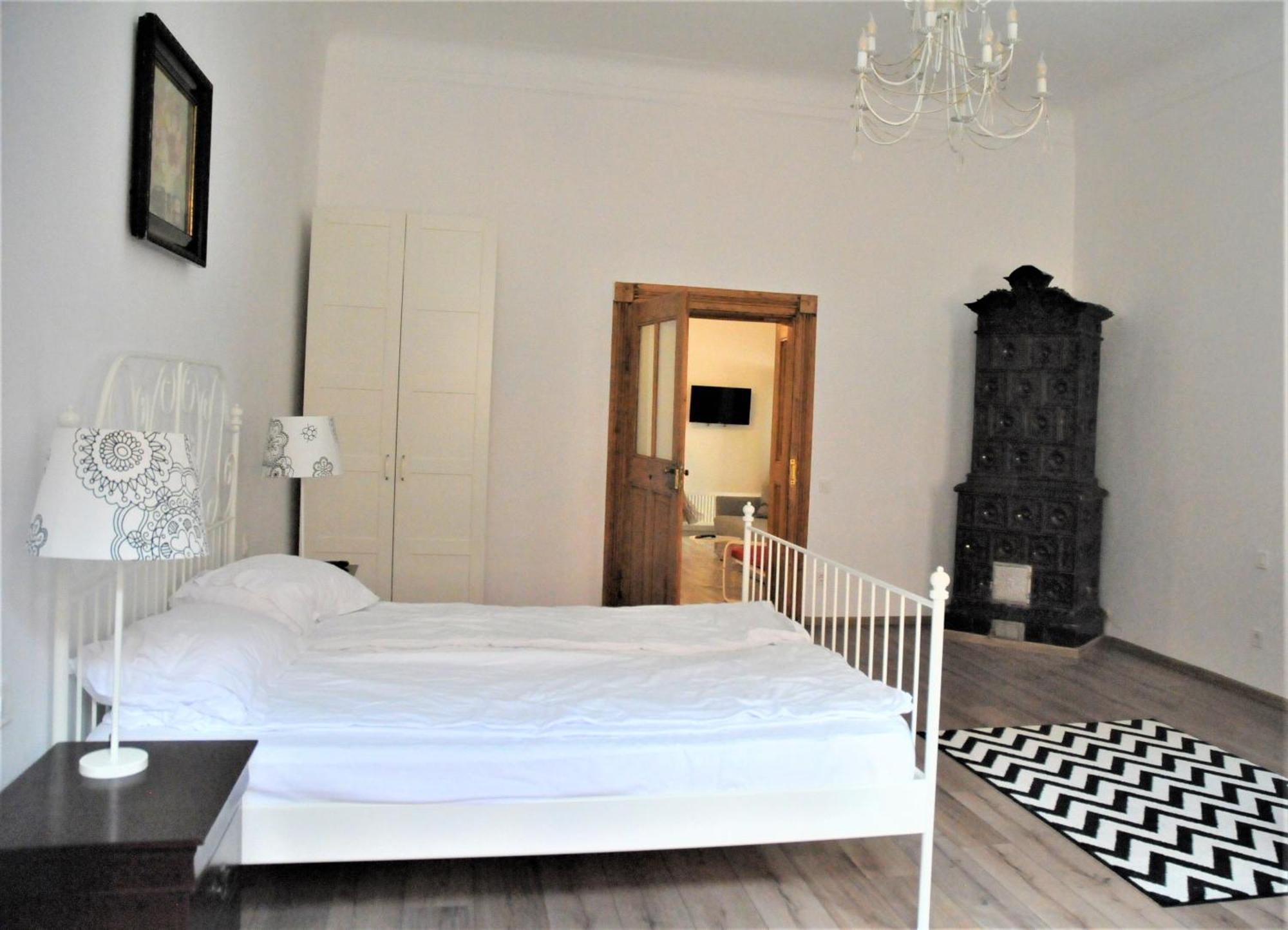 Hirscher Apartments Brašov Pokoj fotografie